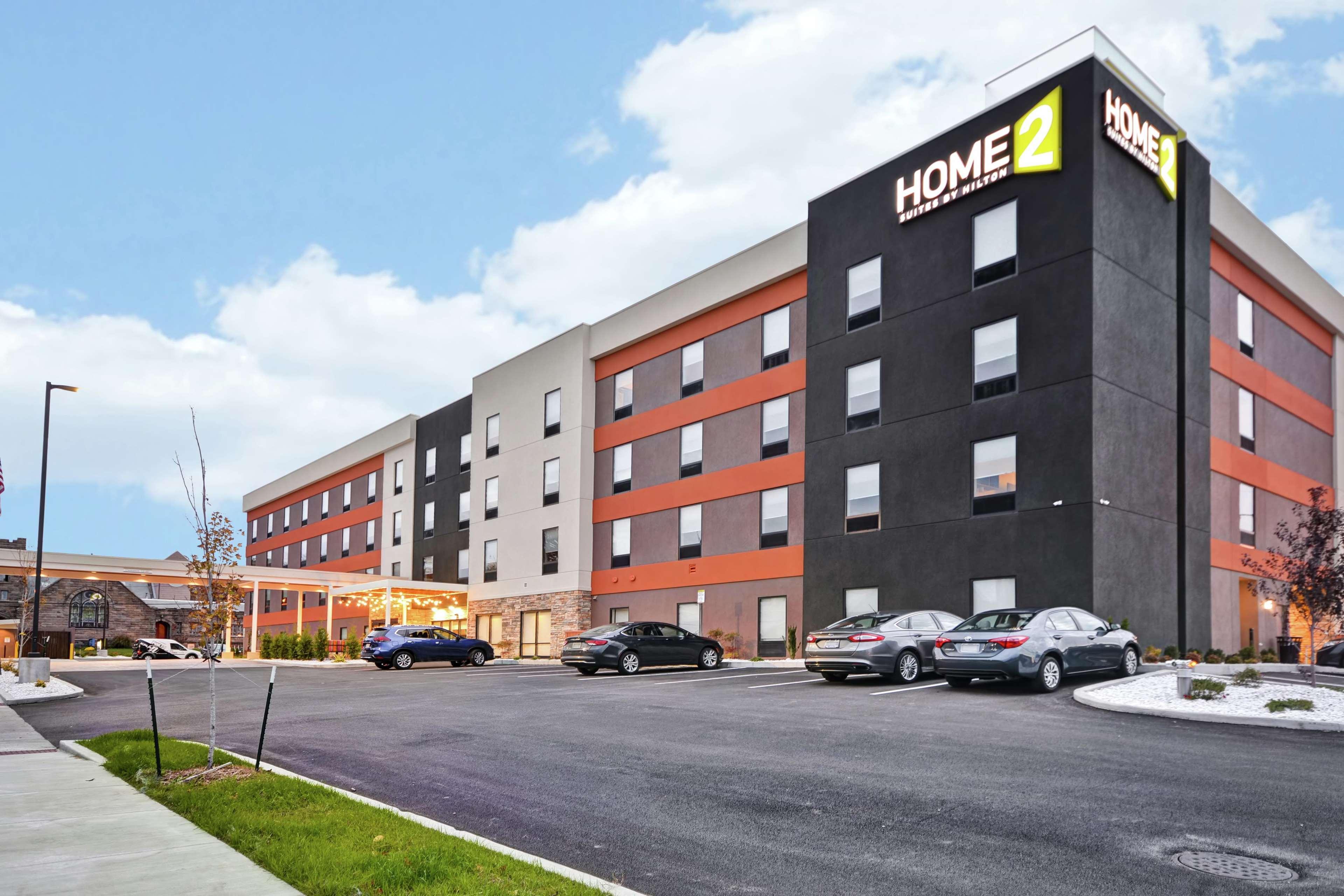 Home2 Suites By Hilton Carbondale Exterior photo